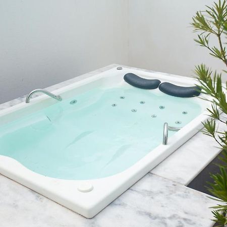 Hotel Chalé com Jacuzzi e vista para e Piscina Touros Esterno foto